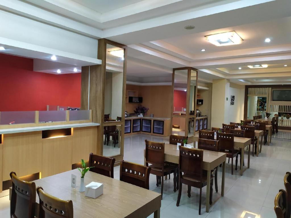Rangkayobasa Hotel Padang Panjang Букитинги Екстериор снимка
